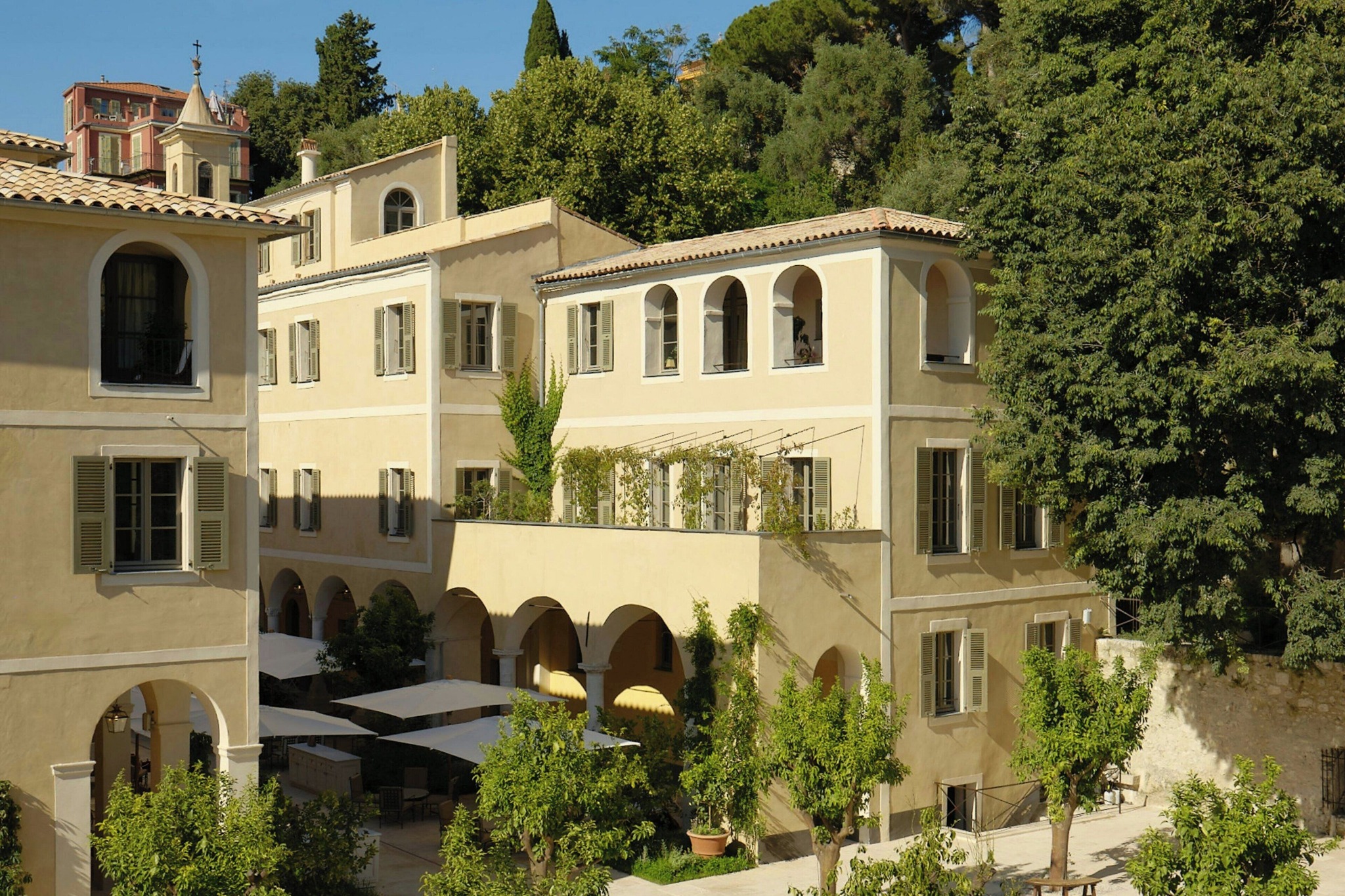 Hotel du Couvent buildings and gardens in Old Nice